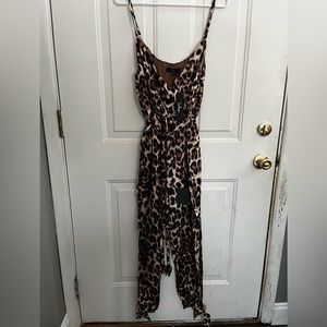 Lulu’s NWT animal print jumpsuit